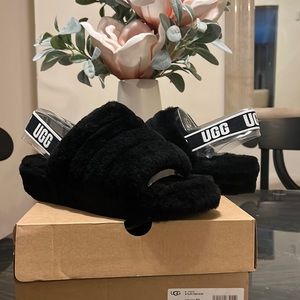 UGG FLUFF YEAH SLIDES!